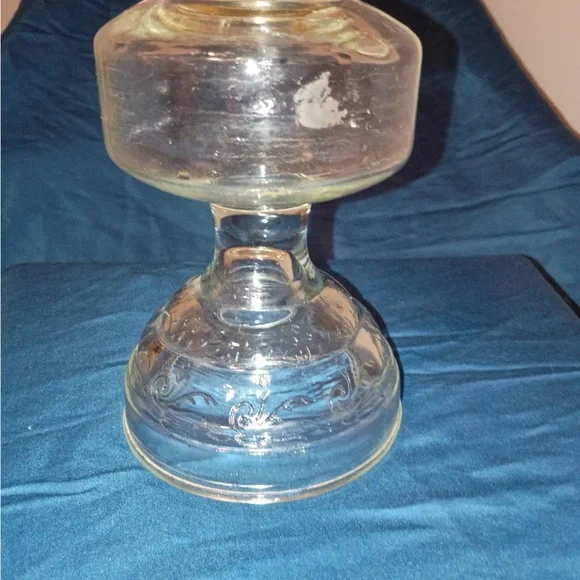 Elegant Clear Glass Oil Lamp